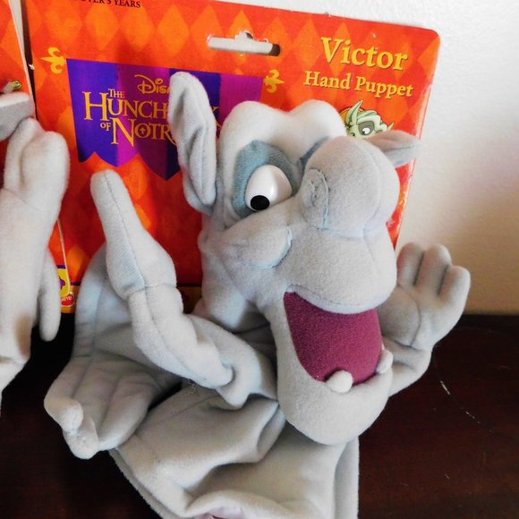 NWT Disney Hunchback of Notre Dame Hand Puppet Lot. Vintage. Hugo and Victor. - Picture 3 of 3